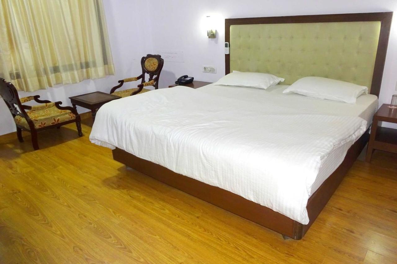 Hotel Utsav Nāthdwāra Екстериор снимка
