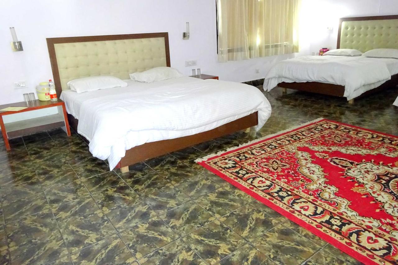 Hotel Utsav Nāthdwāra Екстериор снимка