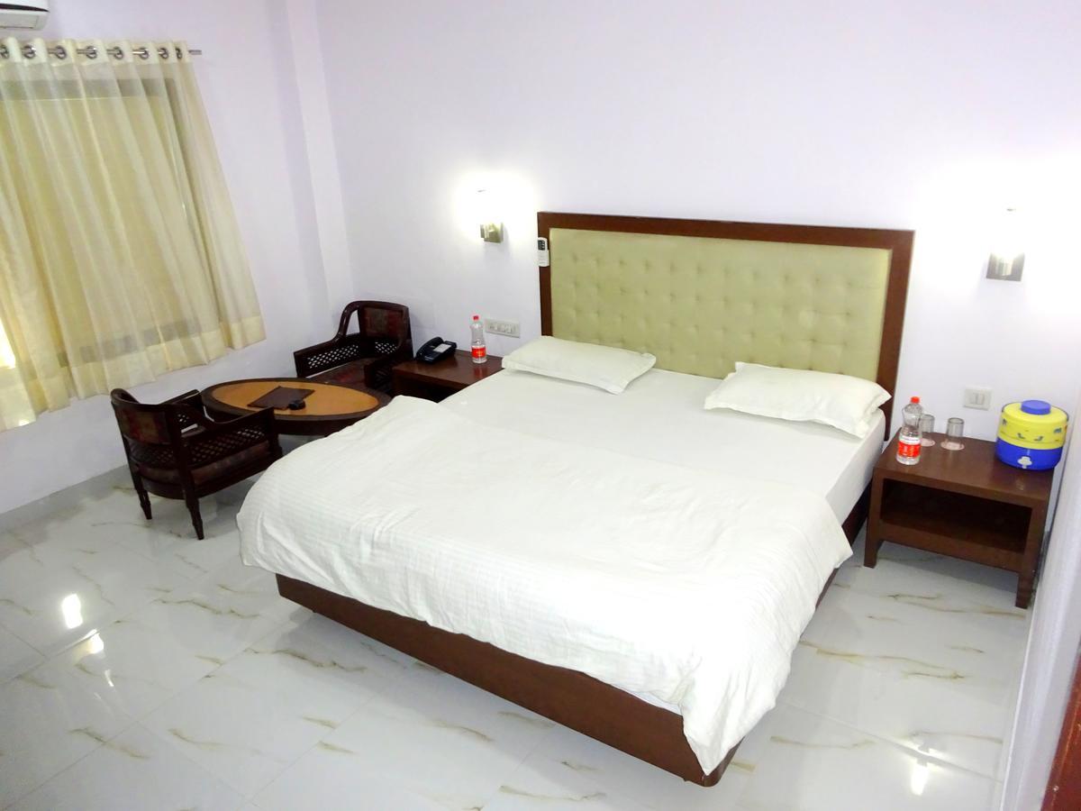 Hotel Utsav Nāthdwāra Екстериор снимка